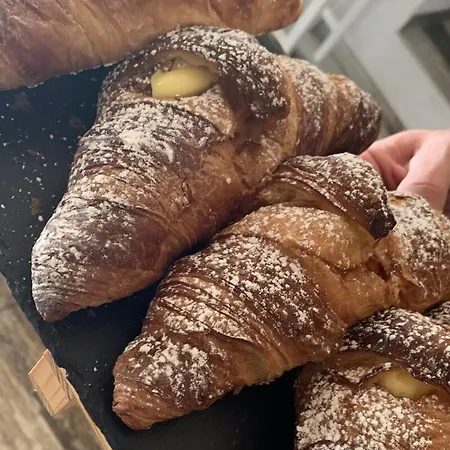 Πανσιόν Celine Confort Modugno